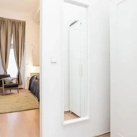 Newly Furnished Apartment For Up To 6 People Берлин Экстерьер фото