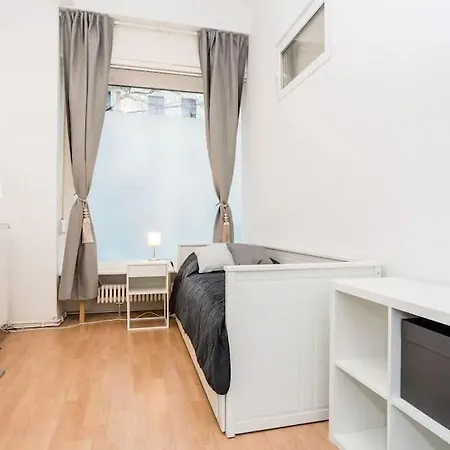 Newly Furnished Apartment For Up To 6 People Берлин Экстерьер фото